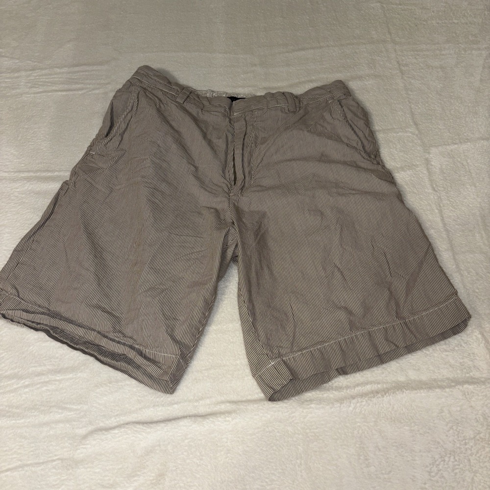 Banana Republic Mens Shorts Size 32 Brown Pinstripe Flat Front 100% Cotton